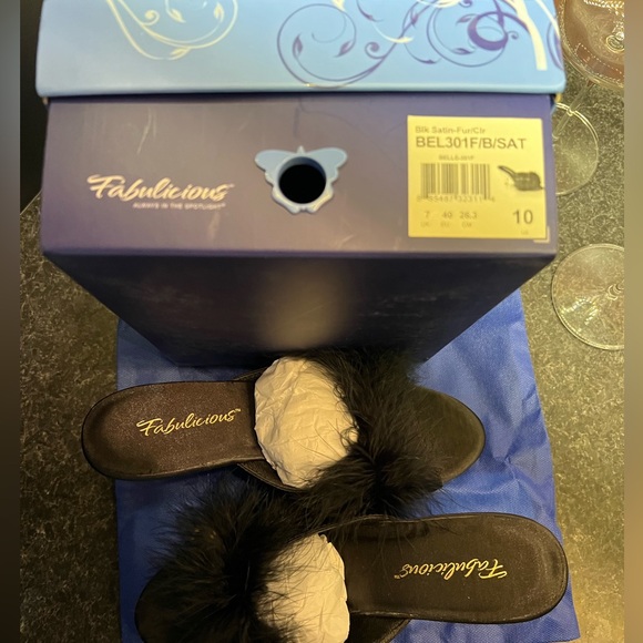 Boa trimmed slide sandal, black - Picture 8 of 8